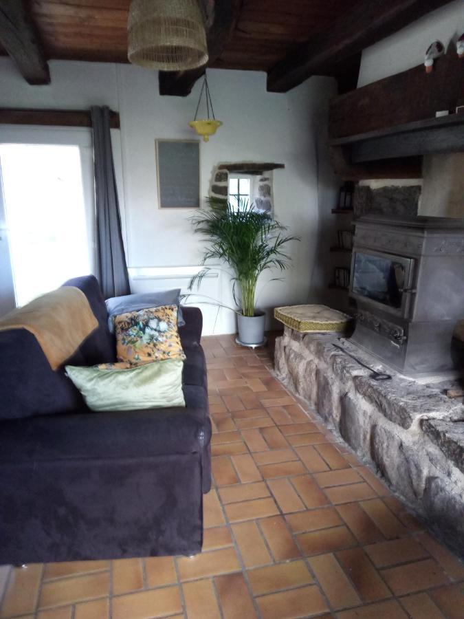 Petite Maison Dans Les Monts D'Arree Ty Coz Commana Exteriör bild