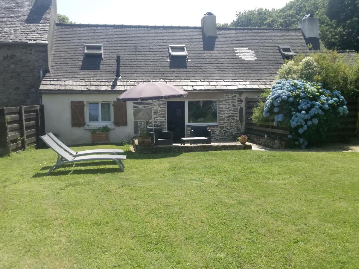 Petite Maison Dans Les Monts D'Arree Ty Coz Commana Exteriör bild